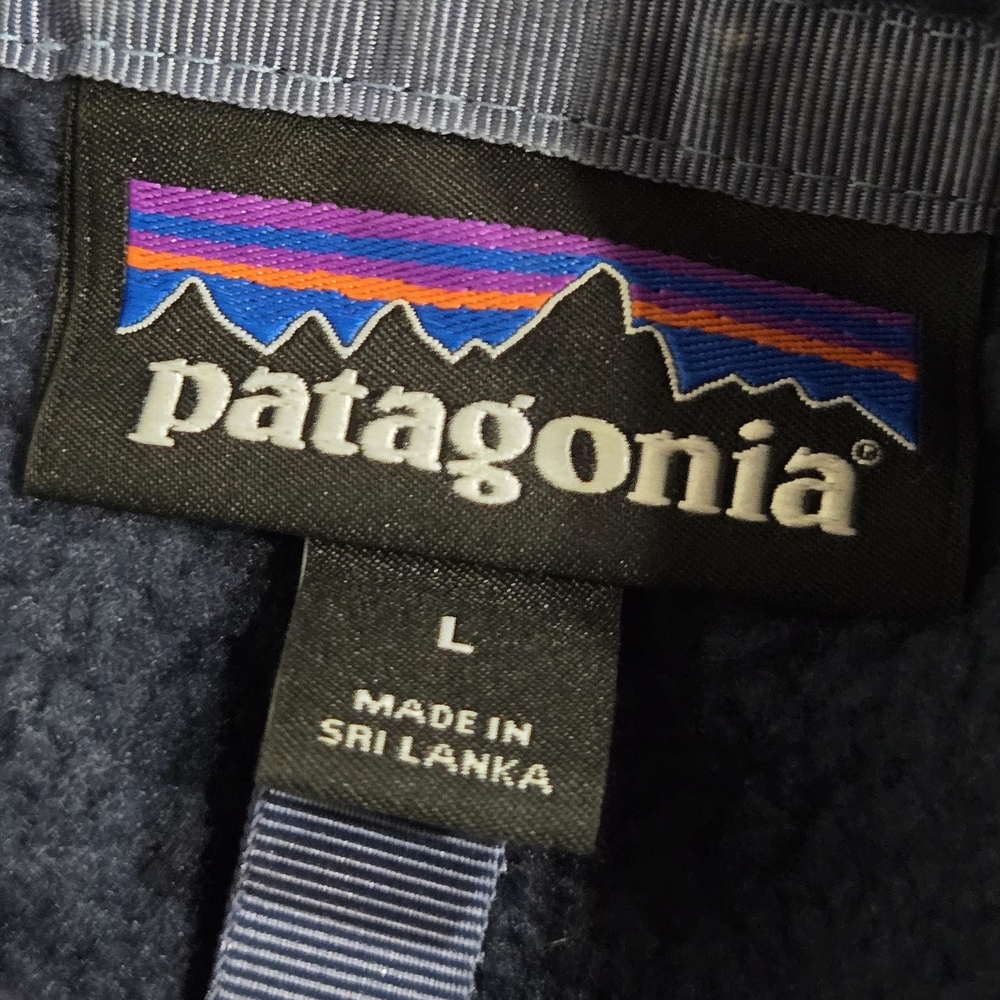 Patagonia Women's Navy Fleece Jacket - Picture 3 of 5
